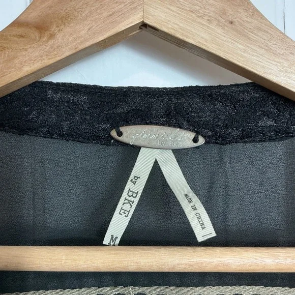 Gimmicks BKE Medium Black Floral Lace Cardigan Embroidered Whimsigoth Boho - Picture 8 of 10